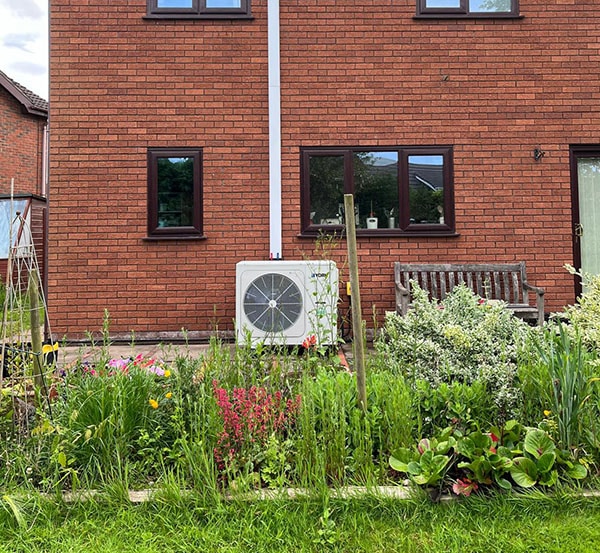 Air Conditioning 10 heat pump ground mounted