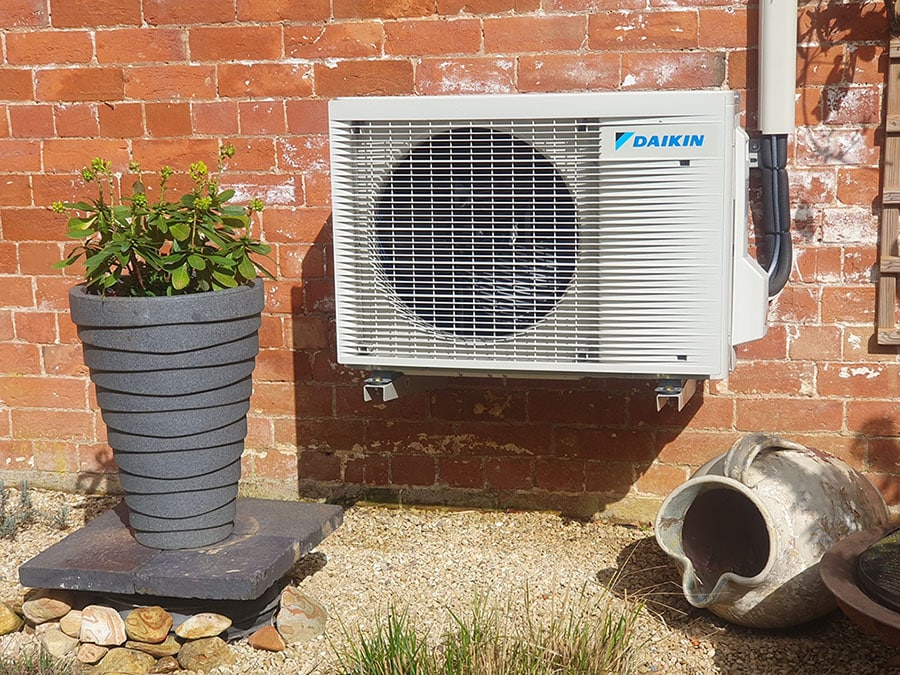 Air Conditioning Chesterfield 5 daikin air con unit installed in wingerworth